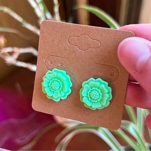 Light Green Flower Studs